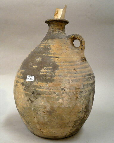 vase, image 4/4