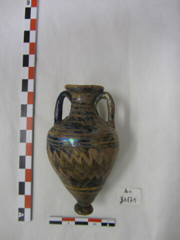 vase, image 2/2