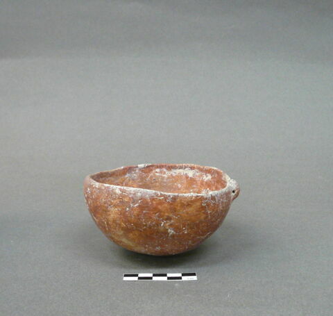 vase, image 2/2