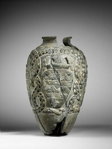 vase, image 3/7