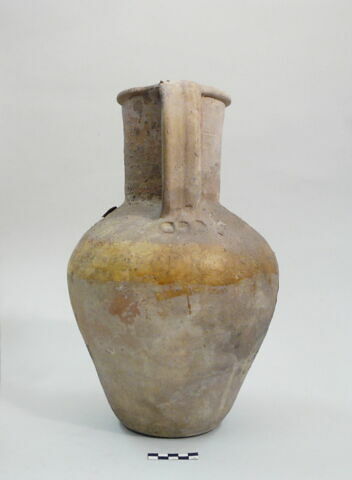 vase, image 2/2