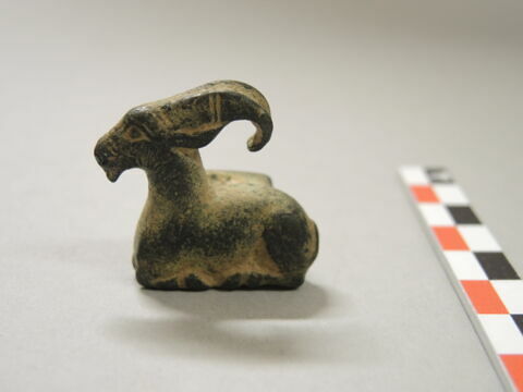 figurine, image 2/2