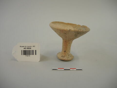 vase ; support, image 2/2