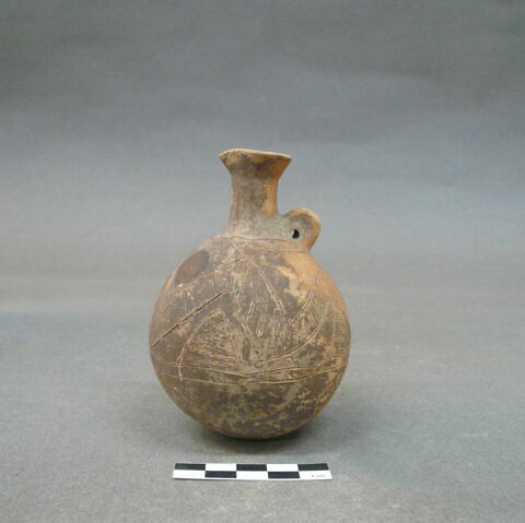 vase, image 4/4