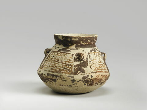 vase, image 3/3