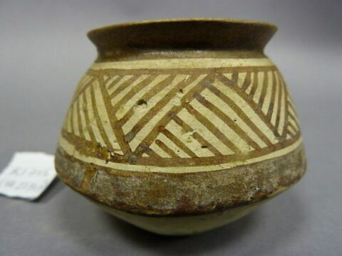 vase, image 3/5