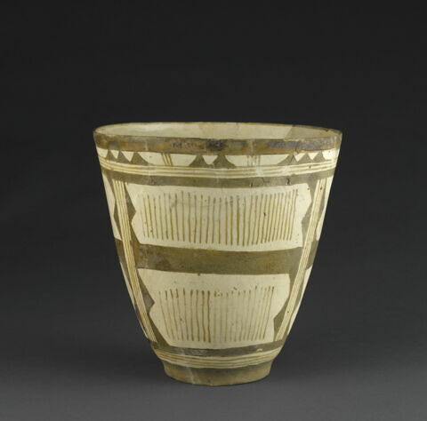vase, image 2/5