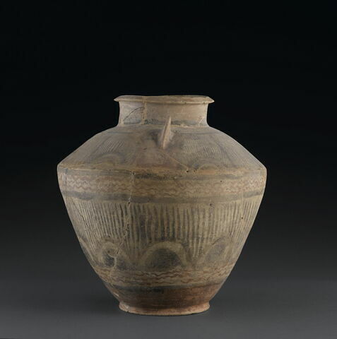 vase, image 2/5