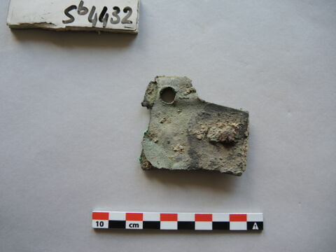 plaque ; fragment, image 2/2