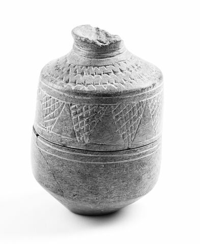 vase, image 6/6