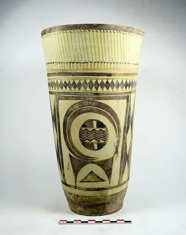 vase, image 2/5