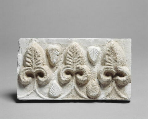 relief, image 2/3