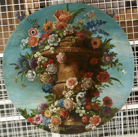 Vase d'or couvert à décor de godrons, image 2/6