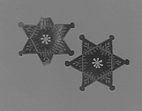 Deux navettes du nécessaire à coudre et à écrire de la comtesse de Mailly, image 2/2