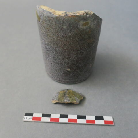 pot, image 2/3