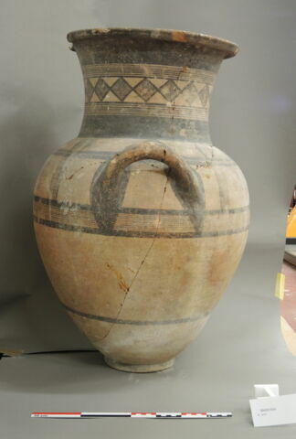 vase, image 4/11