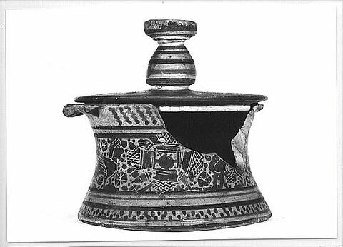 pyxis avec couvercle, image 2/4