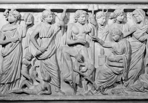 Cuve du sarcophage de Prométhée, image 13/14