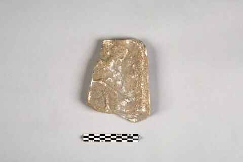 Stèle votive à Saturne (fragment), image 2/2