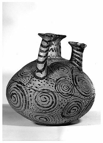 vase à étrier, image 4/4