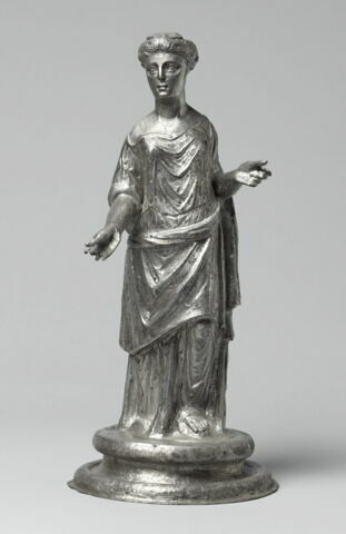 statuette