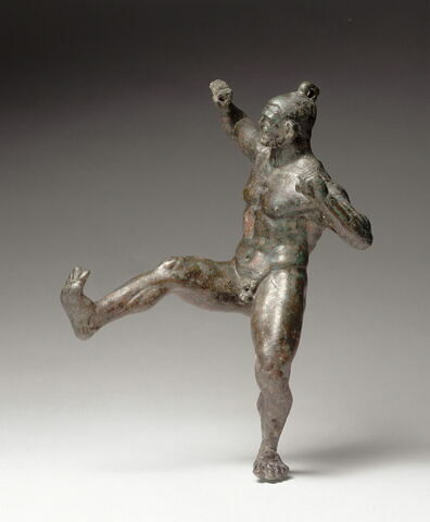 statuette, image 2/2