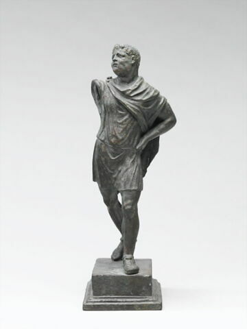 statuette, image 8/9