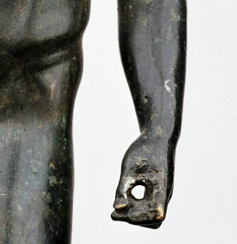 statuette, image 2/5