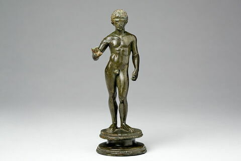 statuette