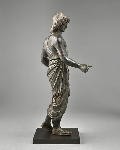 statuette, image 4/4