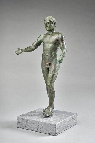 statuette, image 2/6