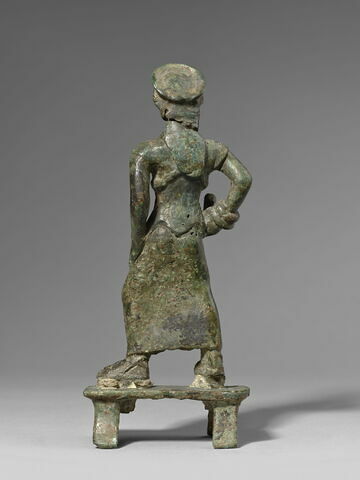 statuette, image 2/4