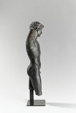 statuette, image 4/10