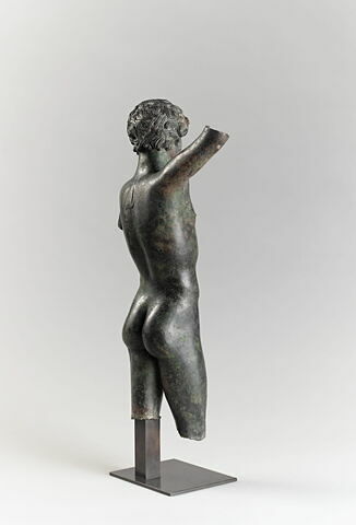 statuette, image 2/10