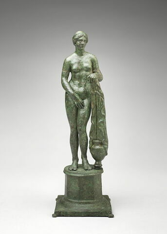 statuette