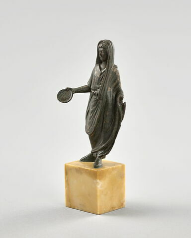 statuette, image 2/3