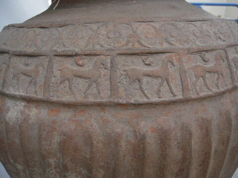 pithos, image 2/2