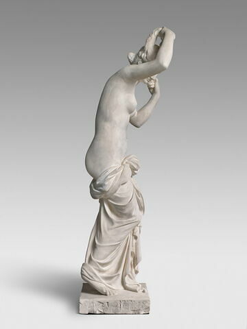 statue, image 3/5