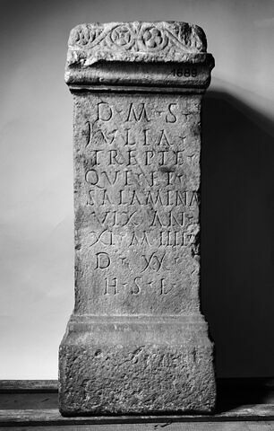 autel funéraire ; inscription