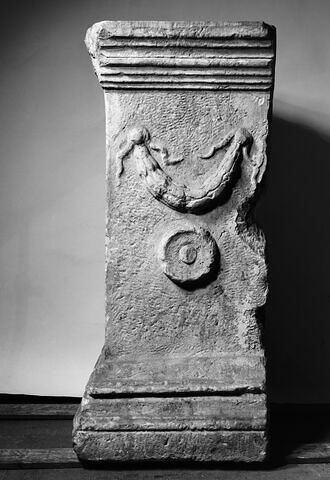 autel funéraire ; inscription, image 3/3