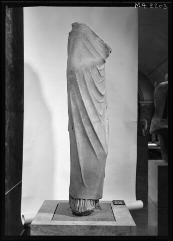 statue, image 8/8