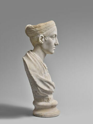 Sabine Richelieu, image 3/10