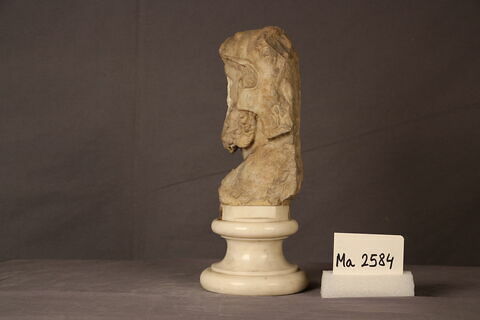 statuette, image 3/4