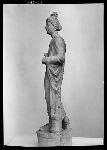 statuette, image 8/10