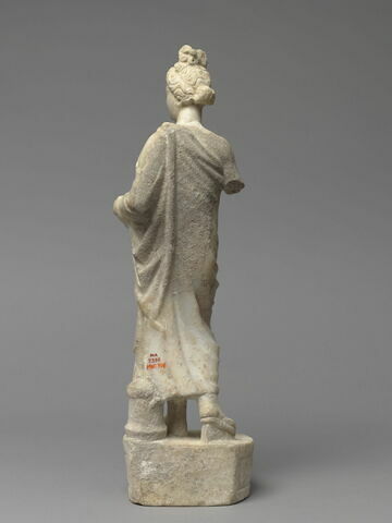 statuette, image 2/10