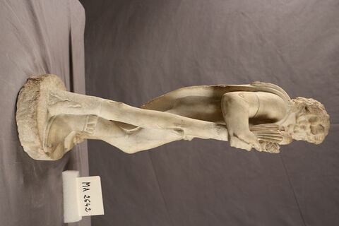 statuette