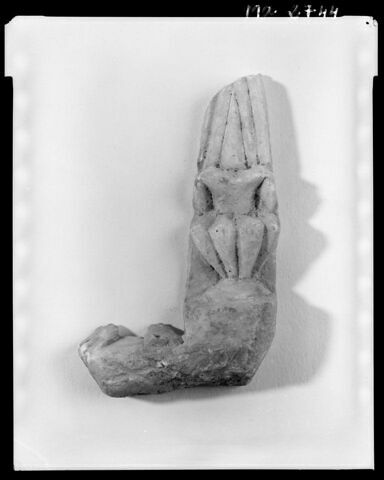 statuette, image 2/2