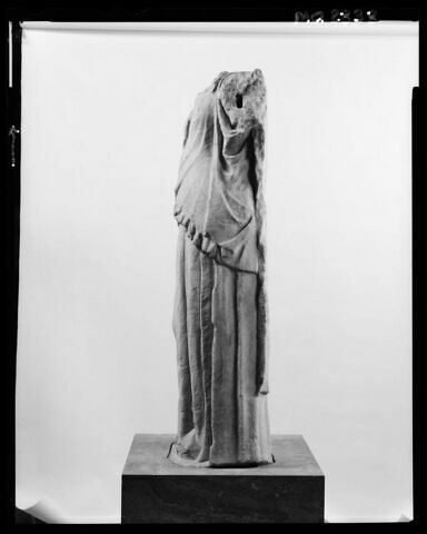 statue, image 11/21