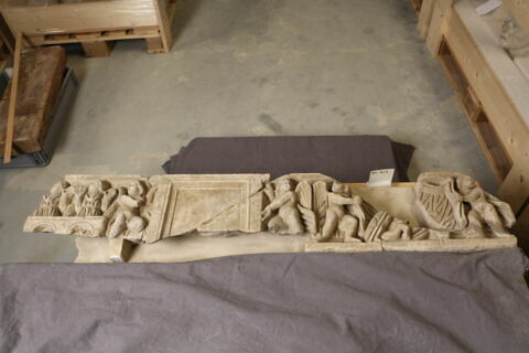 couvercle de sarcophage, image 2/2