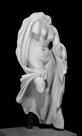 statuette, image 2/4